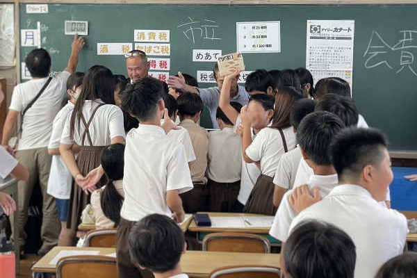 枚岡東小学校にて1