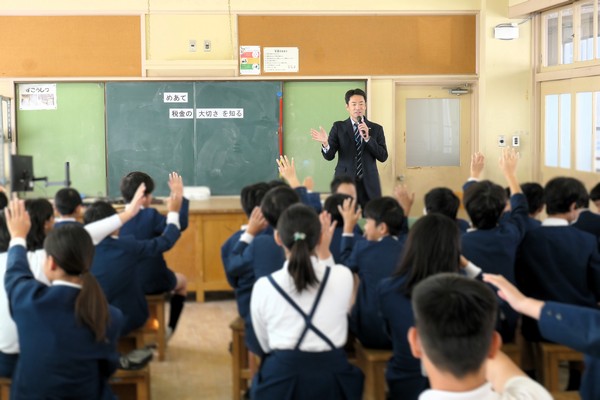孔舎衙東小学校